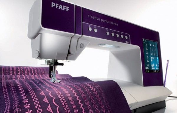 Pfaff Creative Performance Dikiş ve Nakış Makinesi