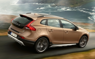2016 Volvo V40 Cross Country D2 1.6 115 HP Powershift Premium