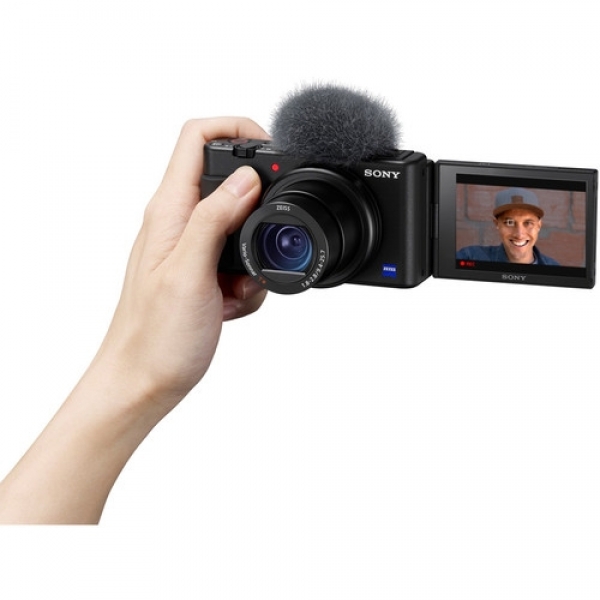 Sony ZV-1 Vlogger Kit Kompakt Fotoğraf Makinesi
