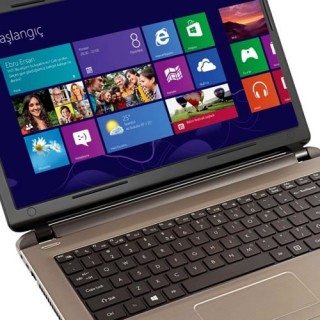 Grundig GNB 1452 B1 N2 Laptop