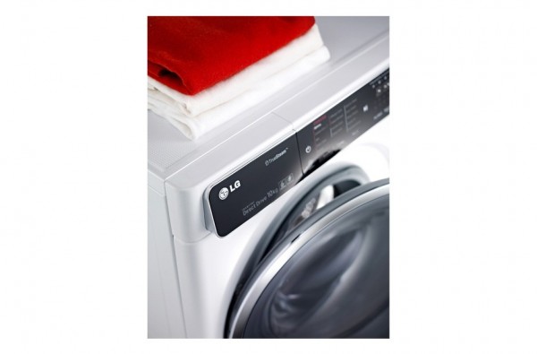 LG Lg FH4U1JBSK2 Çamaşır Makinesi