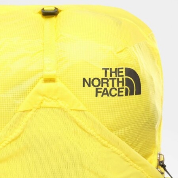 The North Face Flyweight Sırt Çantası (Sarı / Siyah)