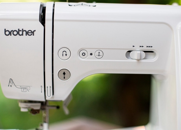 Brother Innov-is A80 Dikiş ve Nakış Makinesi