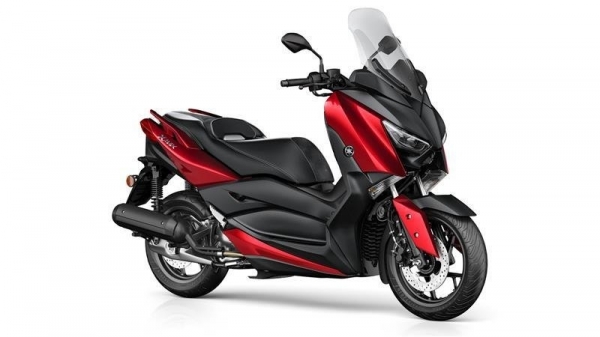 Yamaha XMAX 250 Scooter