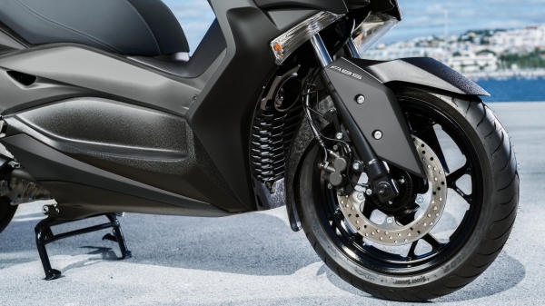 Yamaha XMAX 250 Scooter