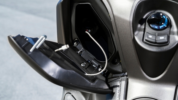 Yamaha XMAX 250 Scooter