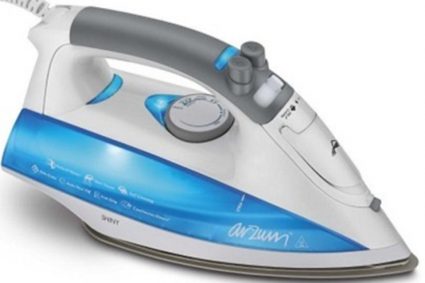 Arzum Shiny AR670 Buharlı Ütü