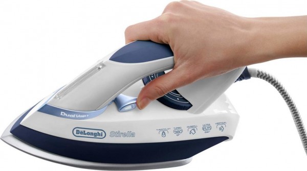 DeLonghi VVX 2457 Stirelle Buhar Kazanlı Ütü