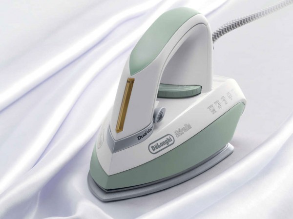 DeLonghi VVX1885 Buhar Kazanlı Ütü