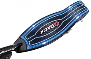 Razor Power Core E100 Glow Elektrikli Scooter
