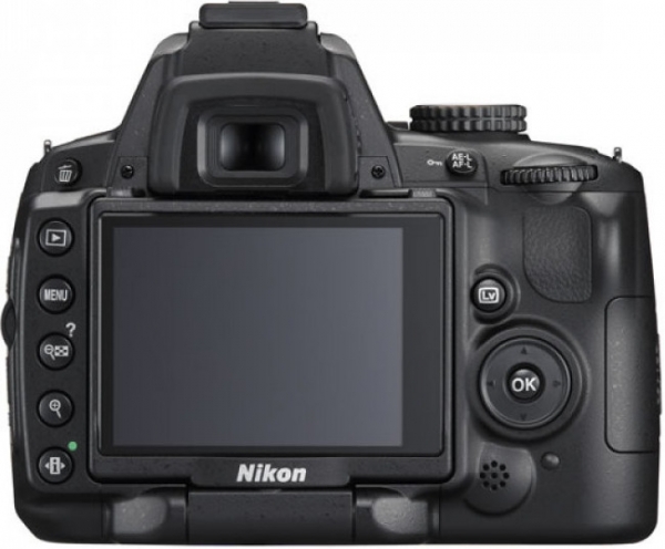 Nikon D5000 18-105mm DSLR Fotoğraf Makinesi