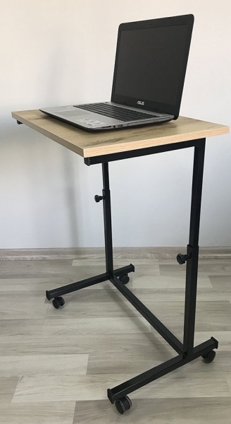 İrem Y Ayarlı Laptop Masası (Meşe)