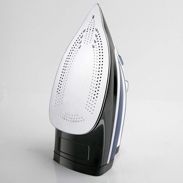 Black+Decker BXIR2402E Buharlı Ütü