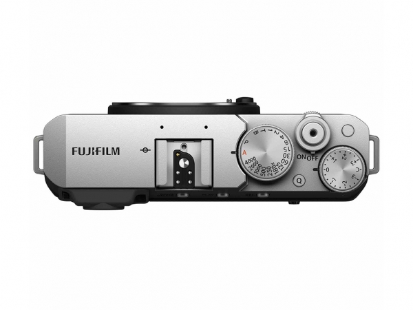 Fujifilm X-E4 18-55mm Aynasız Fotoğraf Makinesi (18-55 mm)
