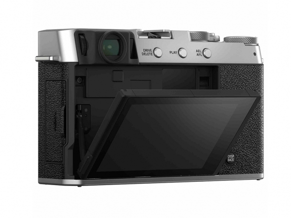 Fujifilm X-E4 18-55mm Aynasız Fotoğraf Makinesi (18-55 mm)