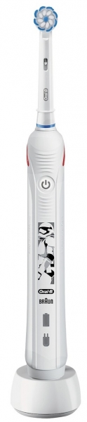 Oral-B Junior Star Wars D20 Şarjlı Diş Fırçası
