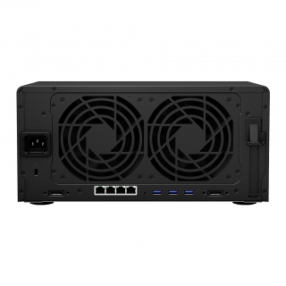 Synology DS1821+ NAS