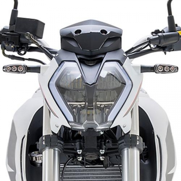Benelli 125S Naked