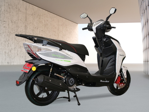 MotoLux ROSSI RS 50 Scooter