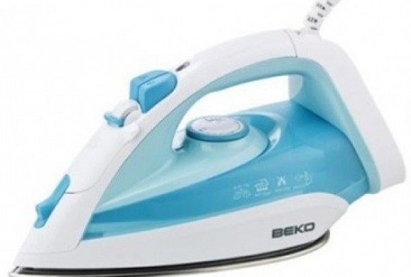 Beko BKK 2128 T Buharlı Ütü (Mavi / Beyaz)