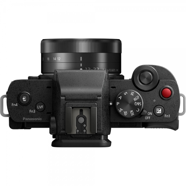 Panasonic Lumix G100 12-32mm + Tripod Aynasız Fotoğraf Makinesi