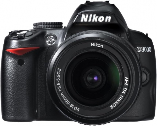 Nikon D3000 18-55mm DSLR Fotoğraf Makinesi