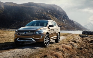 2017 Volvo XC60 D4 2.0 181 HP Geartronic Premium (4x2)