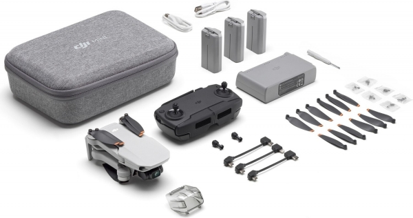 DJI Mini SE Fly More Combo Drone