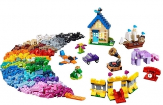LEGO Classic 10717 Extra Large Brick Box