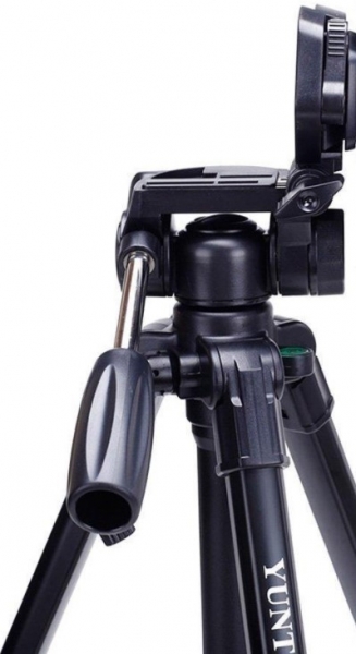 Yunteng VCT-690 Tripod