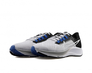 Nike Air Zoom Pegasus 38 Erkek Spor Ayakkabı