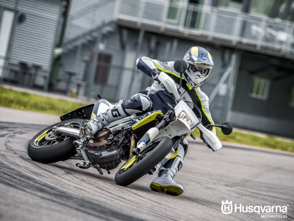 Husqvarna 701 Supermoto Cross