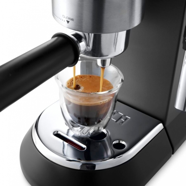 DeLonghi Dedica Style EC685 Kahve Makinesi