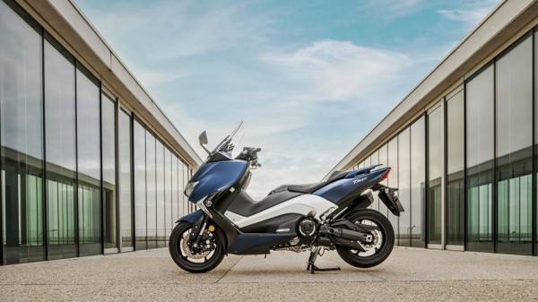 Yamaha TMAX DX ABS Scooter