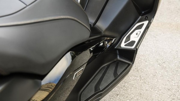 Yamaha X-MAX 250 IRON MAX ABS Scooter