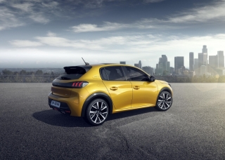 2022 Peugeot 208 1.5 BlueHDi 130 HP EAT8 Active