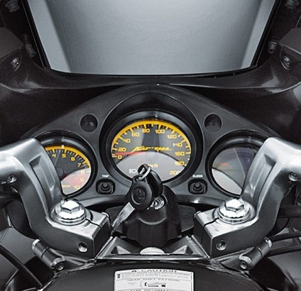 Hero Karizma Naked