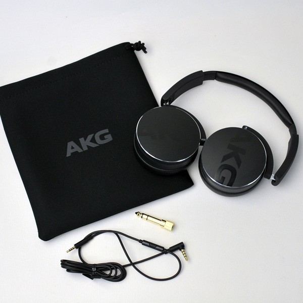 AKG Y50 Kablolu Kulaklık