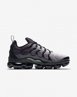 Nike Air VaporMax Plus Erkek Spor Ayakkabı