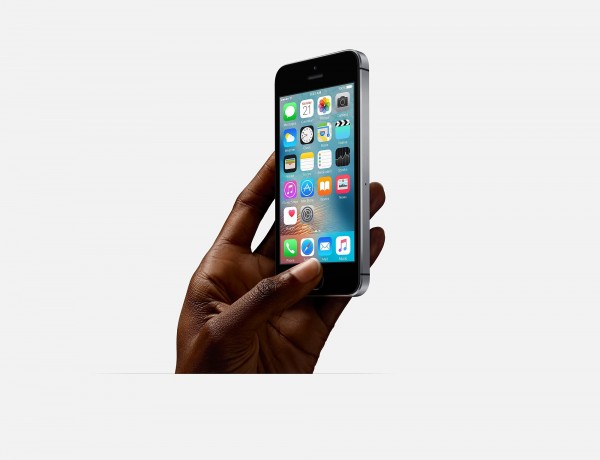 Apple iPhone SE (128 GB)