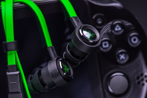 Razer Hammerhead Pro V2 Kablolu Kulaklık