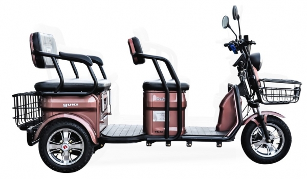 Yuki YK-32 Greta Moped