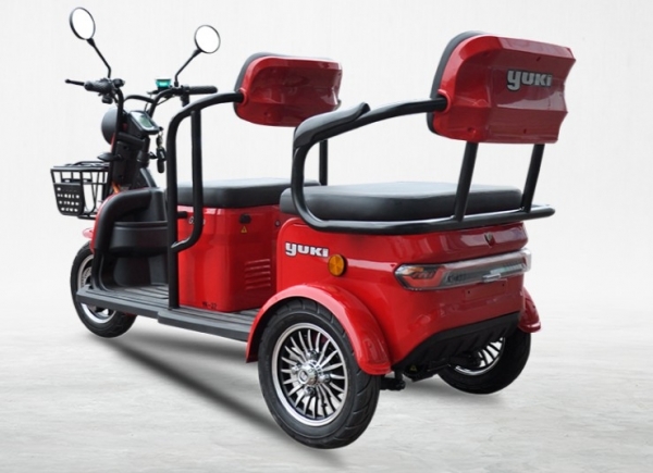 Yuki YK-32 Greta Moped