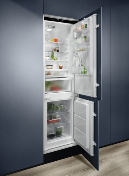 Electrolux LNT8TE18S3 Buzdolabı