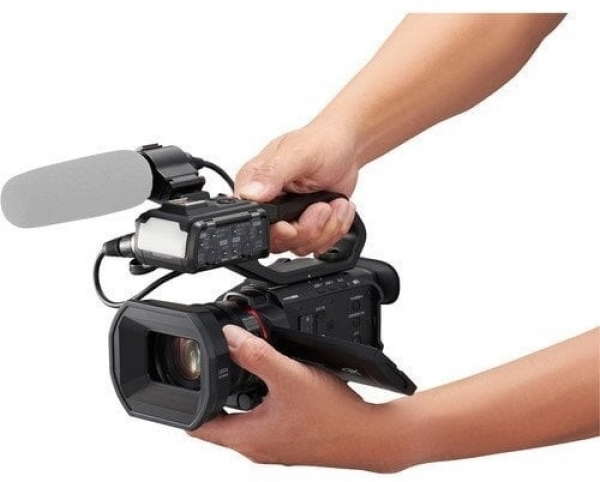 Panasonic HC-X2000 Video Kamera