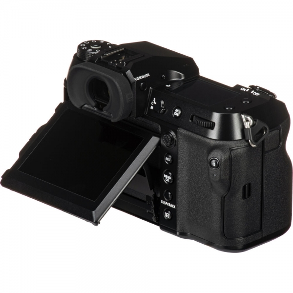 Fujifilm GFX 50S II Aynasız Fotoğraf Makinesi