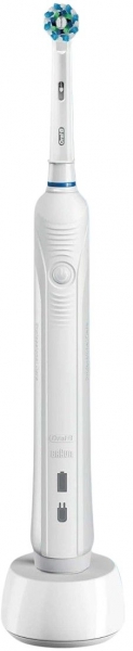 Oral-B Pro1-750 Beyaz Şarjlı Diş Fırçası