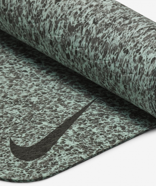 Nike Flow Spor Matı