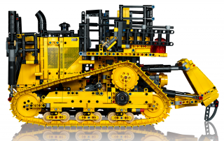 LEGO Technic 42131 App Controlled Cat D11T Buldozer