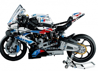 LEGO Technic 42130 BMW M 1000 RR
